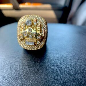Leonard Toronto raptors ring